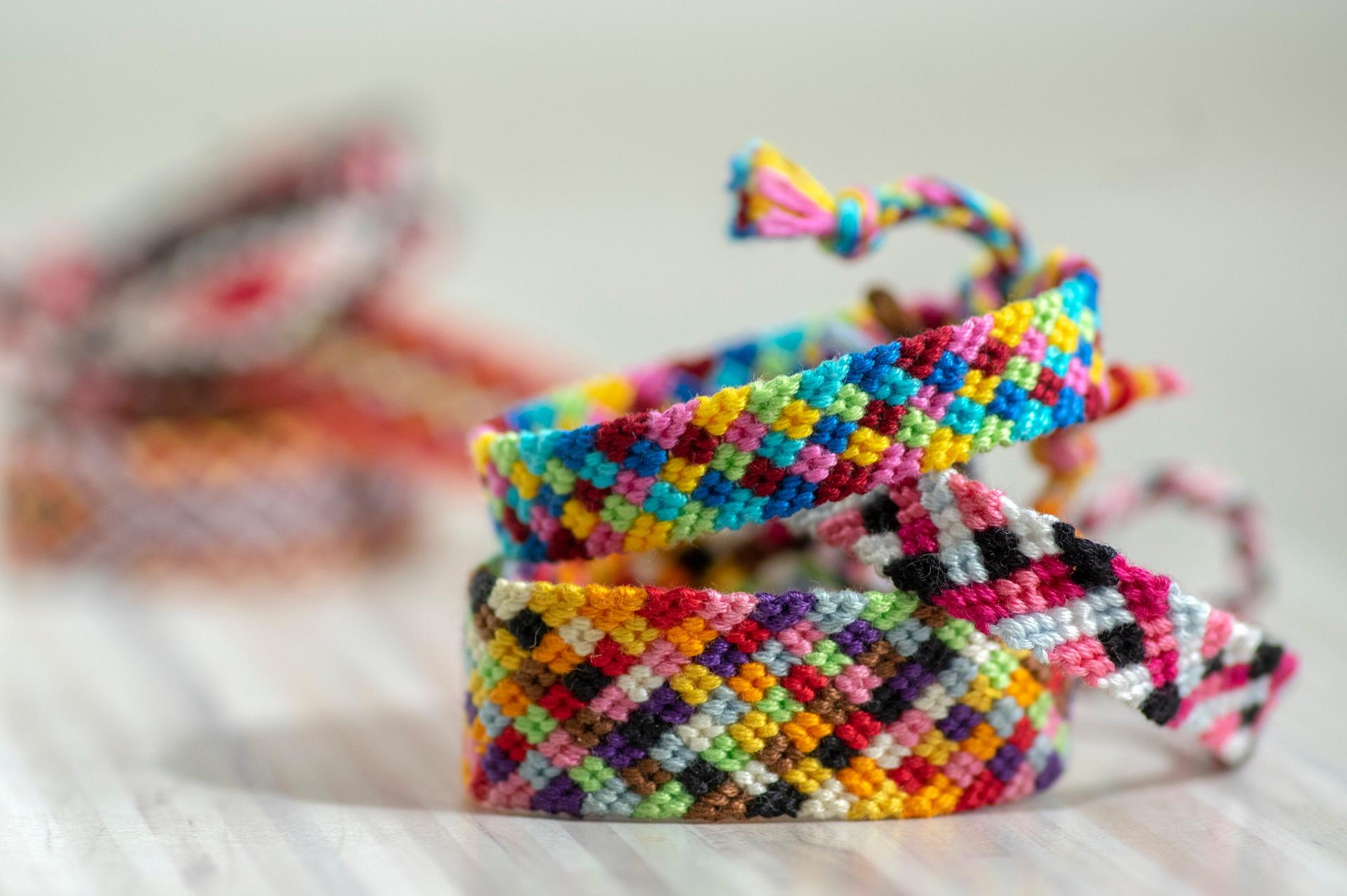 Rainbow set threaded Bracelet